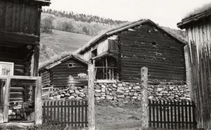 Bjølstad, Oppland - Riksantikvaren-T125 01 0546.jpg