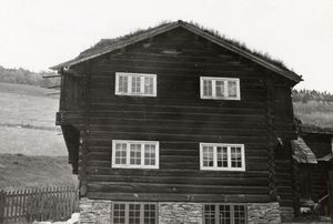 Bjølstad, Oppland - Riksantikvaren-T125 01 0550.jpg