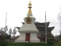 Pagoden ved Karma Tashi Ling-senteret i Bjørnåsveien 124 er 11 meter høy. Foto: Stig Rune Pedersen (2014)