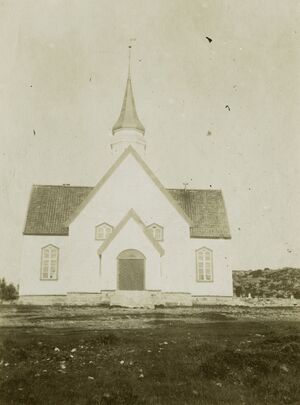 Bjarkøy kirke, Troms - Riksantikvaren-T433 01 0003.jpg