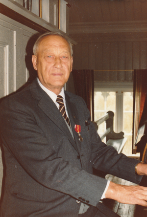Bjarne Johansen ved orgelet.png