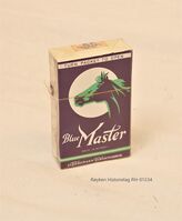 En 10-pakning med Blue Master sigaretter, uåpnet. Foto: Røyken Historielag