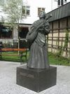 Bokken Lasson statue Oslo.jpg