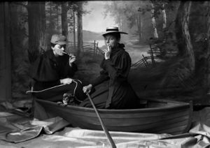 Bolette Berg og Marie Høeg NMFF 000418 1.jpg