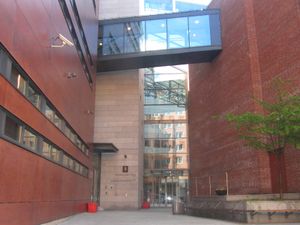 Borgarting lagmannsrett Oslo inngangsparti.jpg