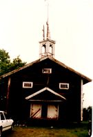 Brånås. Gammelt stabbur skadet etter lynnedslag.