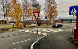 Kryss Bråteveien - Skjettenveien ved Skjetten skole. 2023.