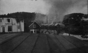 Branner i Vestfossen (oeb-197787).jpg