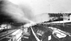 Branner i Vestfossen (oeb-197788).jpg