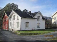 Breifonn sett litt mot nordvest. Folkestad til høgre. Foto Olav Momrak-Haugan 2025