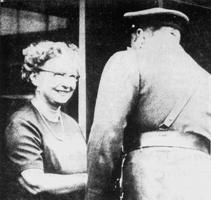 Brinck og kong Olav.png