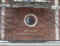 115. Briskeby brannstasjon detalj fasade 2013.jpg