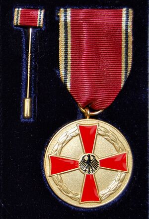 Bundes-Verdienstmedaille.JPG