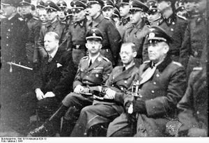 Bundesarchiv Bild 101III-Moebius-029-12, Norwegen, Besuch Himmler; Terboven und Quisling.jpg