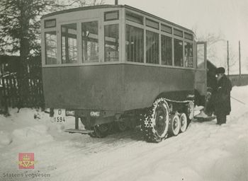 Buss med belter Elverum-Trysil.jpg