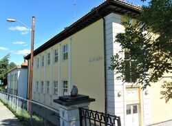 [[Bygdøy skole (1896,åpnet 1926) Foto: Stig Rune Pedersen (2014).