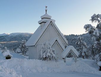 Bykle gamle kyrkje 2011.jpg
