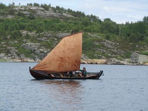 C01922 geitbåt-trirøing.jpg