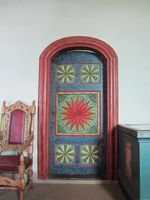 Sakristidør i koret.