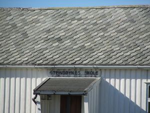 C04830 Steinsoynes skole.jpg