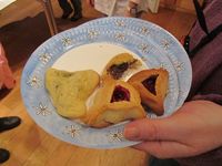 Frå purím i Synagogen i Arkitekt Christies gate i Trondheim. Foto: Olve Utne (2012).