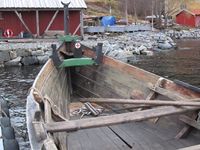 Vengbåten «Ottar» ved kai på Otnes i Valsøyfjorden i 2013. Foto: Olve Utne