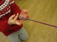 122. C15484 fletting av band til guhkkar.jpg