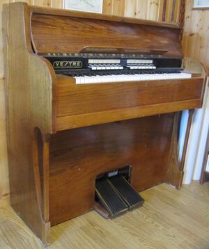 C16008cr harmonium (Vestre).jpg