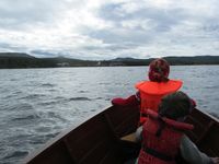 155. C17258 i femundbåt på Femunden.jpg