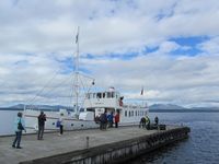 Rutebåten Fæmund II ved kai i Elgå. Foto: Olve Utne (2015).