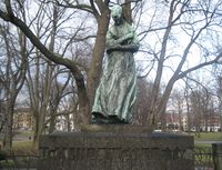 Vigelands Camilla Collett-statue i Slottsparken er støpt hos Poleszynski. Foto: Stig Rune Pedersen