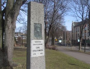 Carl Stoltenberg bauta Tønsberg.jpg