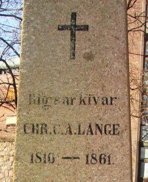 Christian Christoph Andreas Lange detalj gravminne.jpg