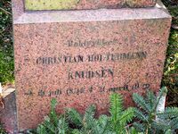 Gravminne, Christian Holtermann Knudsen, boktrykker, redaktør og politiker. Foto: Stig Rune Pedersen