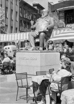 Christian Krohg statue på Stortings plass A-20145 Uam 0009 001.jpg
