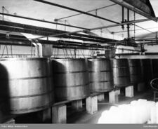 Tanker og rør. Foto: Anders Beer Wilse/Oslo Museum (1926).