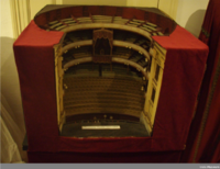 Grosch' modell av salen på Christiania Theater. Foto: Oslo Museum