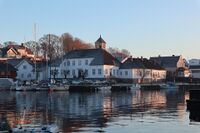 Cochegarden sett frå hamna truleg 2025. Bygningen er grundig restaurert. Foto Brevik Bymuseum