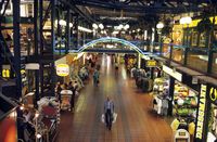 Interiøret i senterets eldste del. Traverskraner og annet interiør fra støperiet er beholdt.