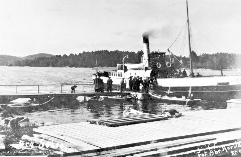 Fil:DS Duen (1877) ved Sætre Brygge (RHB-0847).jpg