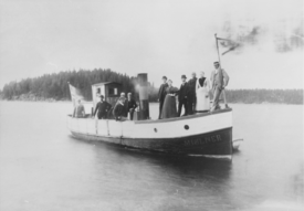 Slepebåten D/S «Mjølner» ved Bolstadøya i Setten. Foto: Akershusbasen (1893).