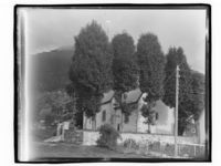 Kyrkja frå søraust. Foto: Marthinius Skøien