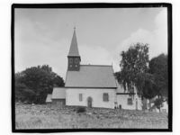 Kyrkja frå sør. Foto: Marthinius Skøien