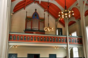 Dalsfjord kyrkje, orgelgalleri.JPG