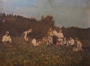 Damene hos Froelich1.jpg