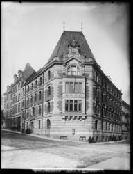 Norges Brannkasse i Wergelandsveien 1. Oppført 1897, sammen med Bredo Greve, revet 1977. Foto: Narve Skarpmoen/Nasjonalbiblioteket