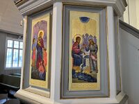 Detalj på prekestolen til Vinger kirke. Foto: Oskar Aanmoen (2025)