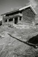 101. Djuvland Søndre, Gjuvland Søndre, Telemark - Riksantikvaren-T178 01 0252.jpg