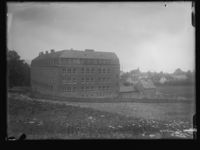 88. Drammen, Fjeldheim skole - no-nb digifoto 20160407 00245 NB NS NM 08780.jpg
