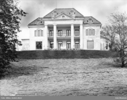 Villa i Drammensveien 106, nyklassisisme 1895. Foto: Anders Beer Wilse (1928).